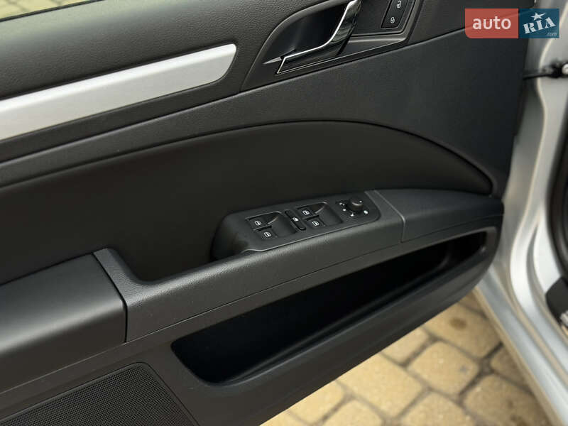 Універсал Skoda Superb 2015 в Мукачевому
