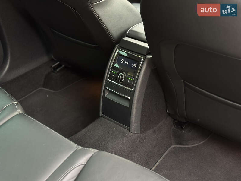 Універсал Skoda Superb 2015 в Мукачевому