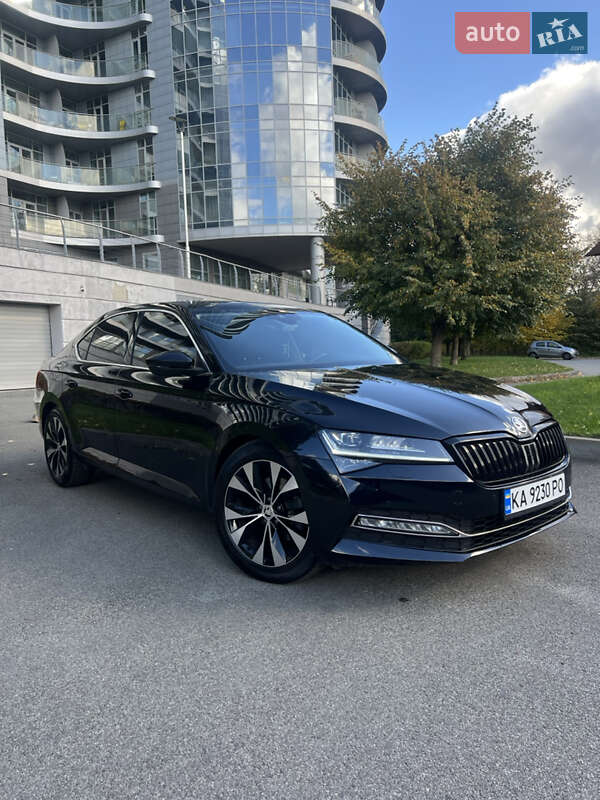 Лифтбек Skoda Superb 2019 в Киеве