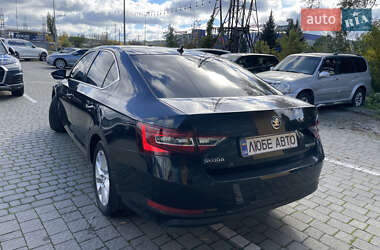 Лифтбек Skoda Superb 2017 в 