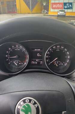Лифтбек Skoda Superb 2011 в 