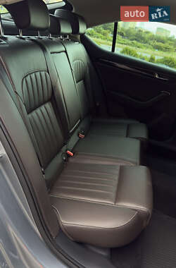 Лифтбек Skoda Superb 2022 в 