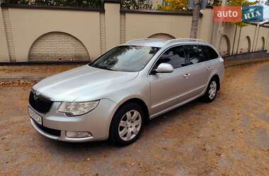 Skoda Superb 2010 Skoda Superb 2010