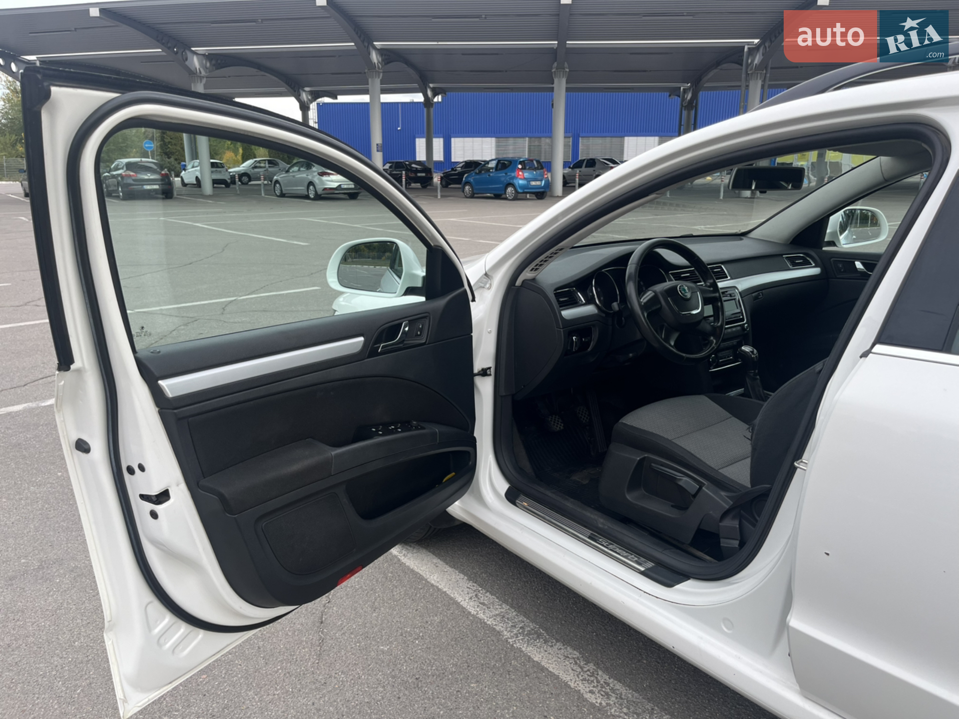 2012 Skoda Superb - мініатюра 13