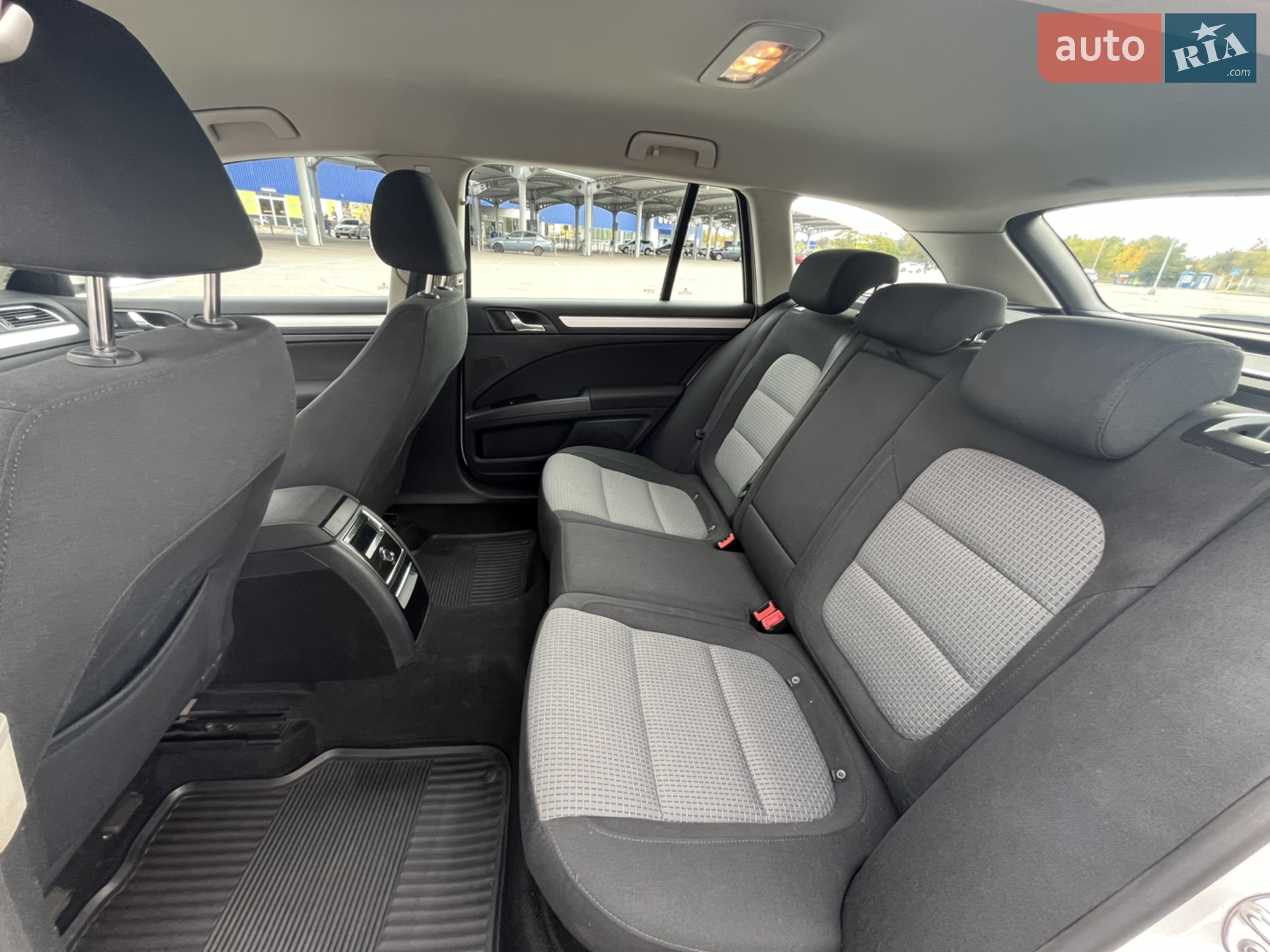 2012 Skoda Superb - мініатюра 21