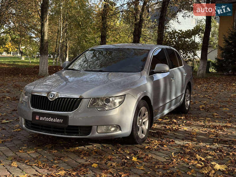 Ліфтбек Skoda Superb 2011 в Тячеві
