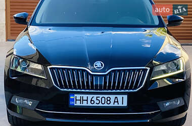 Ліфтбек Skoda Superb 2017 в 