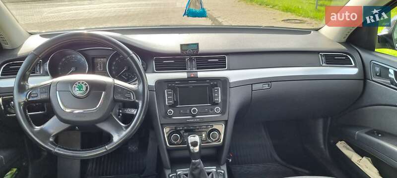 Универсал Skoda Superb 2012 в Косове
