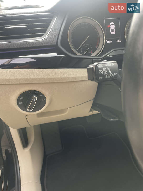 Ліфтбек Skoda Superb 2016 в Києві