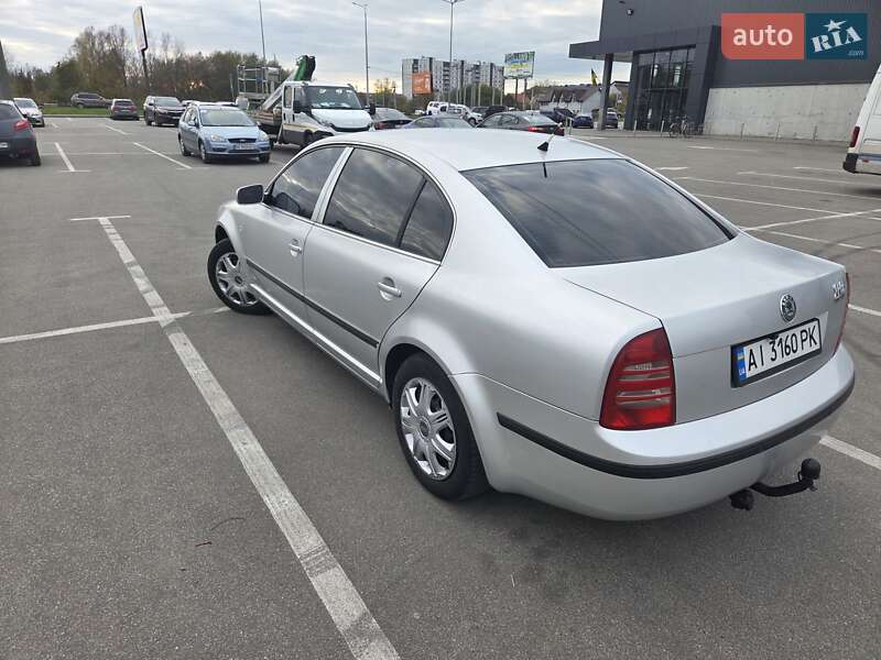 Лифтбек Skoda Superb 2004 в Ирпене фото 5 Лифтбек Skoda Superb 2004 в Ирпене