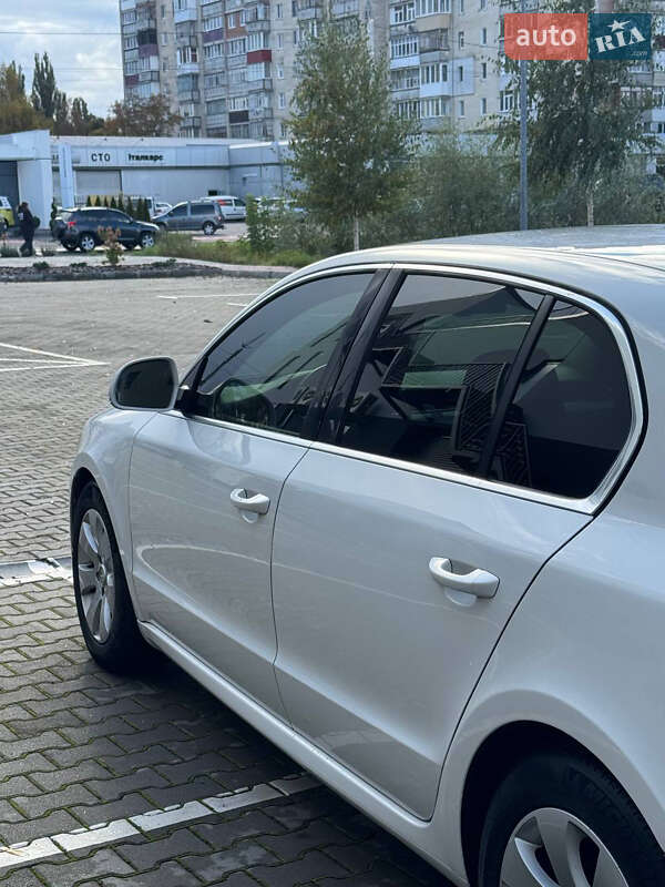 Ліфтбек Skoda Superb 2012 в Хмельницькому