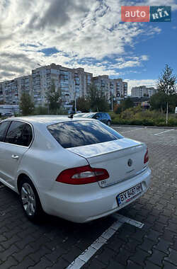 Ліфтбек Skoda Superb 2012 в 