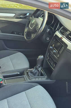 Ліфтбек Skoda Superb 2012 в 