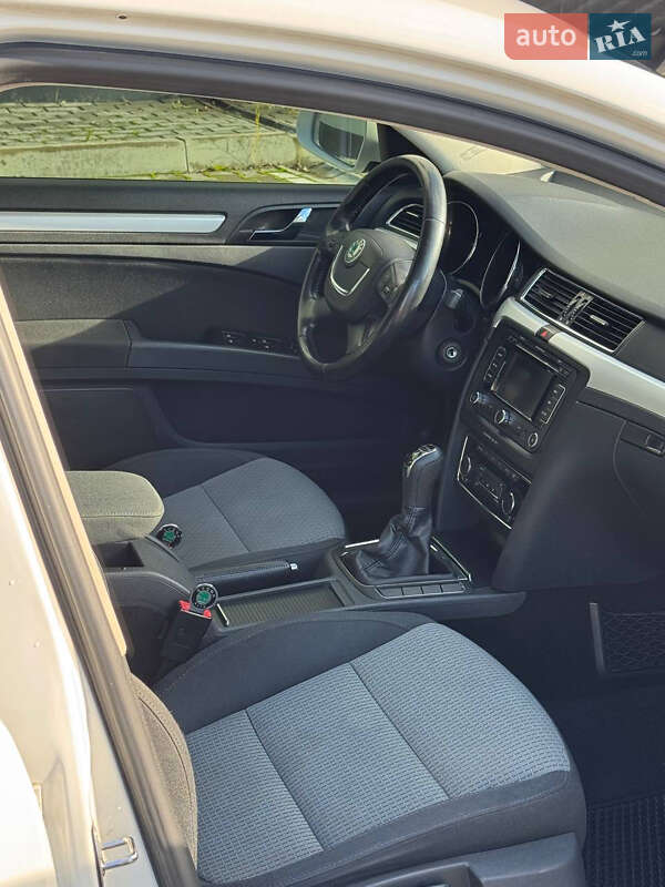 Ліфтбек Skoda Superb 2012 в Хмельницькому