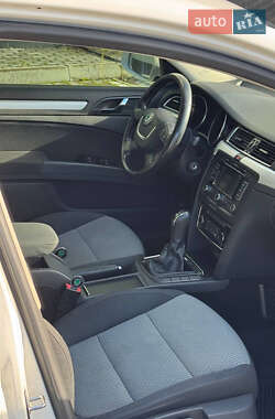 Ліфтбек Skoda Superb 2012 в 