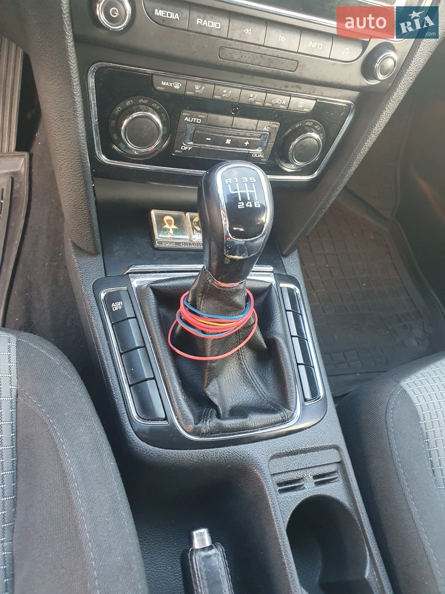 2010 Skoda Superb - мініатюра 17