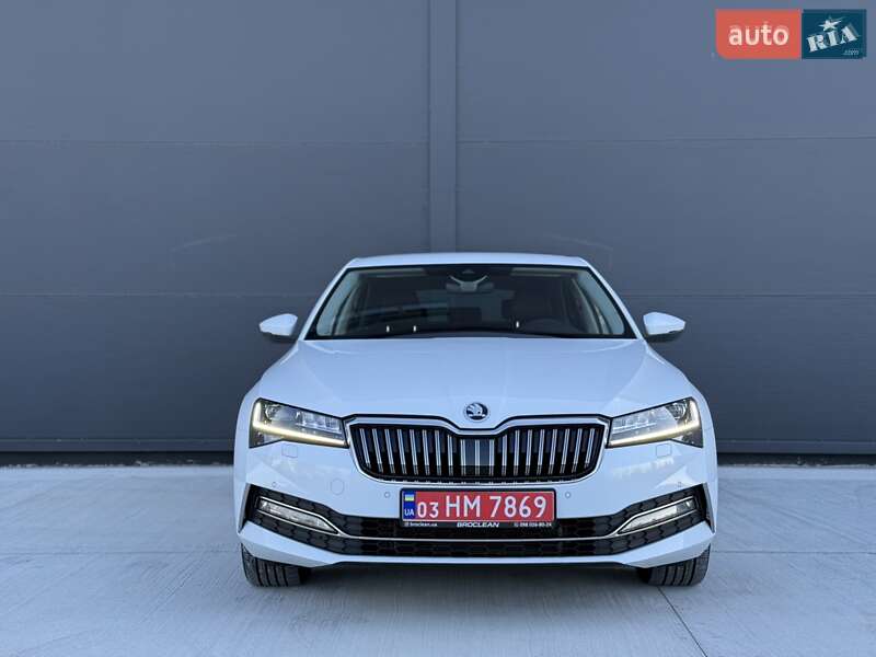 Ліфтбек Skoda Superb 2022 в Києві