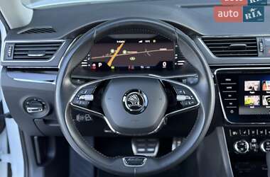 Лифтбек Skoda Superb 2022 в 