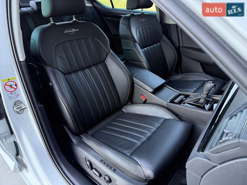 Ліфтбек Skoda Superb 2022 в Києві