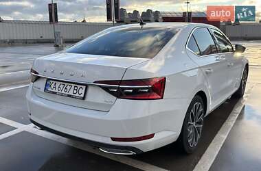 Лифтбек Skoda Superb 2022 в 