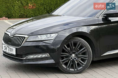 Лифтбек Skoda Superb 2019 в 