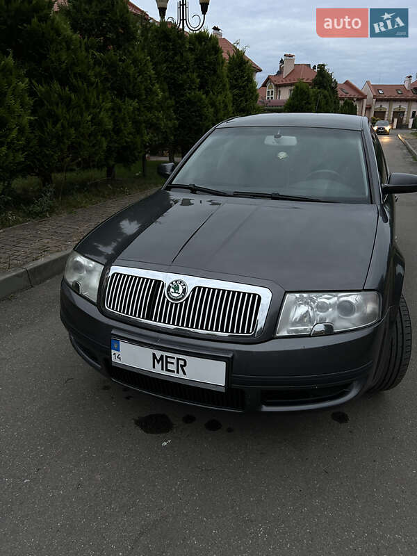 Ліфтбек Skoda Superb 2002 в Шептицькому