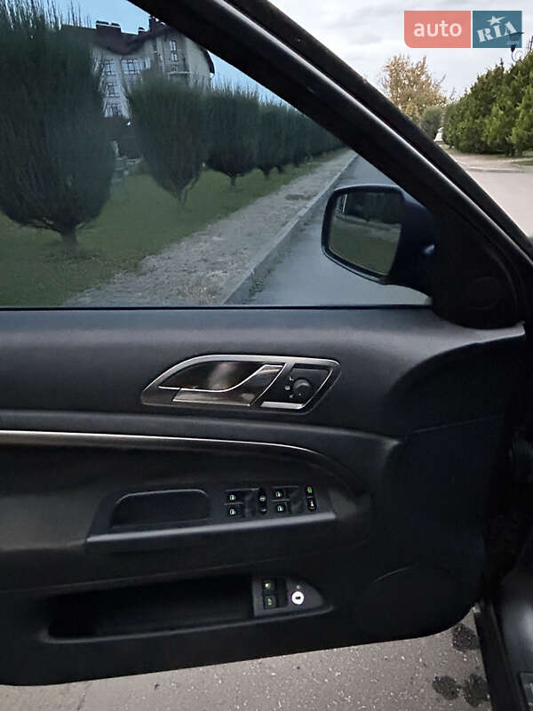 Ліфтбек Skoda Superb 2002 в Шептицькому