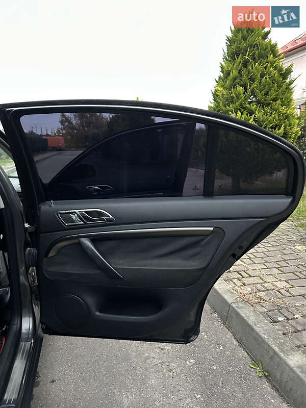 Ліфтбек Skoda Superb 2002 в Шептицькому