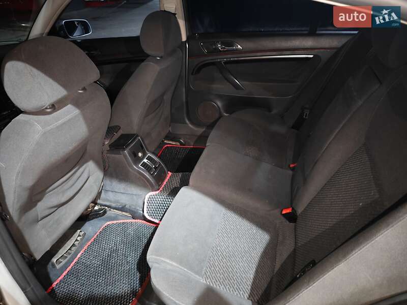 Лифтбек Skoda Superb 2004 в Сумах