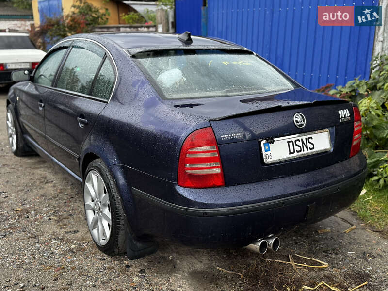 Лифтбек Skoda Superb 2003 в Киеве