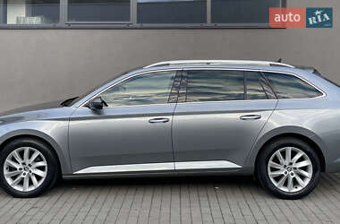 Універсал Skoda Superb 2020 в 