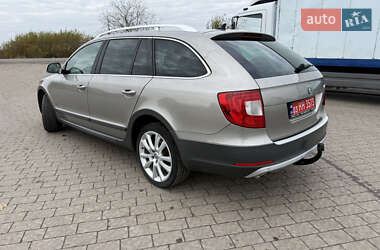 Універсал Skoda Superb 2013 в 