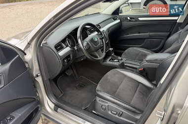 Універсал Skoda Superb 2013 в 