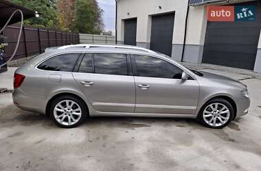 Skoda Superb 2011 Skoda Superb 2011
