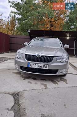 Універсал Skoda Superb 2011 в 