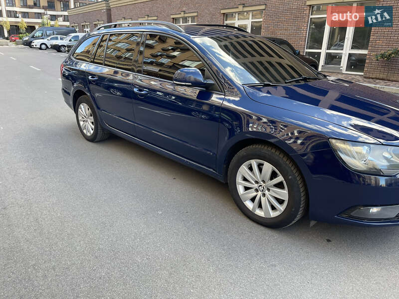 Універсал Skoda Superb 2014 в Києві