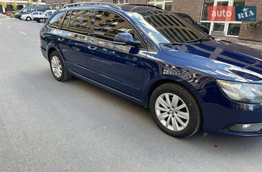 Универсал Skoda Superb 2014 в 