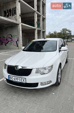 Ліфтбек Skoda Superb 2013 в Тернополі