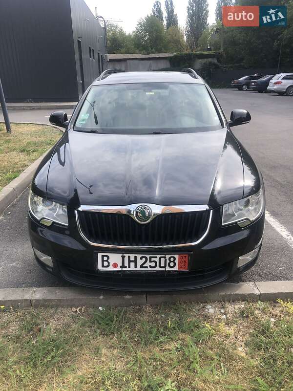 Универсал Skoda Superb 2012 в Каменец-Подольском фото Универсал Skoda Superb 2012 в Каменец-Подольском