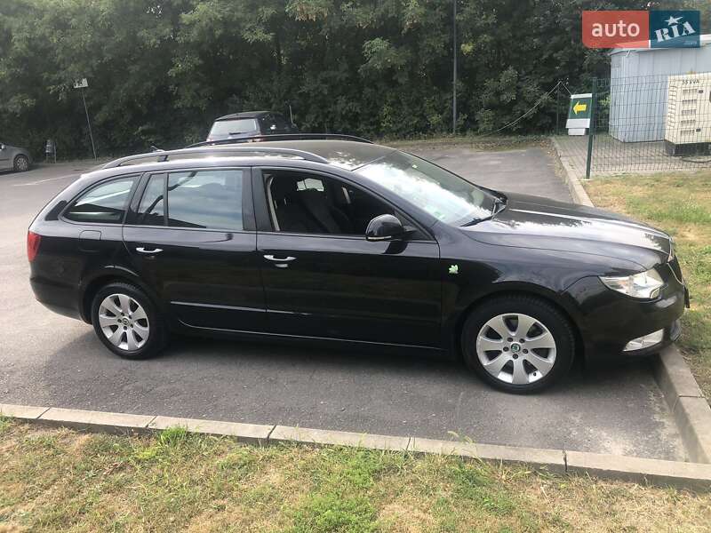 Универсал Skoda Superb 2012 в Каменец-Подольском фото 12 Универсал Skoda Superb 2012 в Каменец-Подольском
