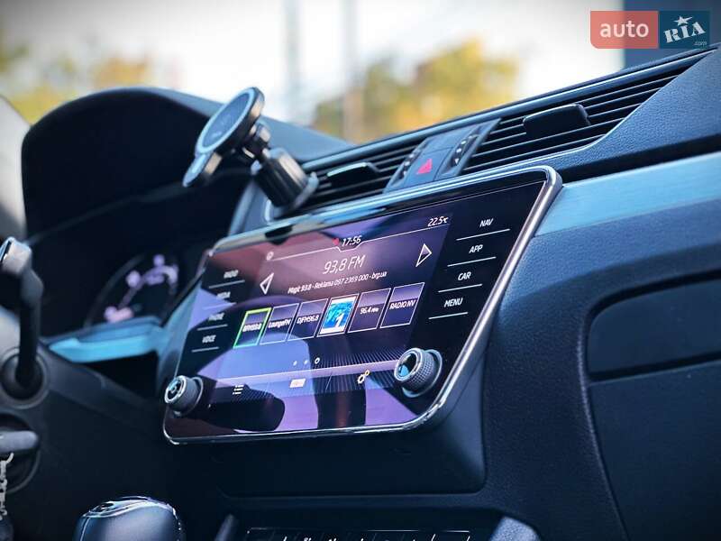 Лифтбек Skoda Superb 2019 в Киеве