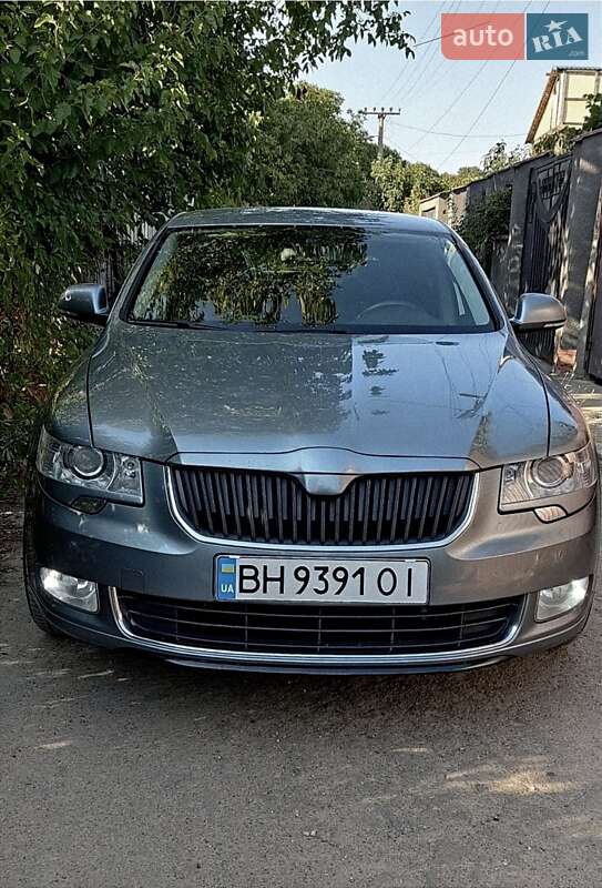 Ліфтбек Skoda Superb 2011 в Одесі