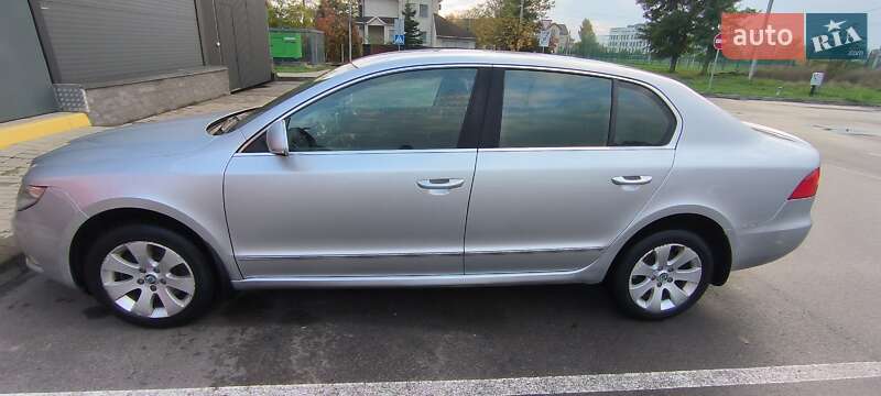 Ліфтбек Skoda Superb 2011 в Великій Олександрівці