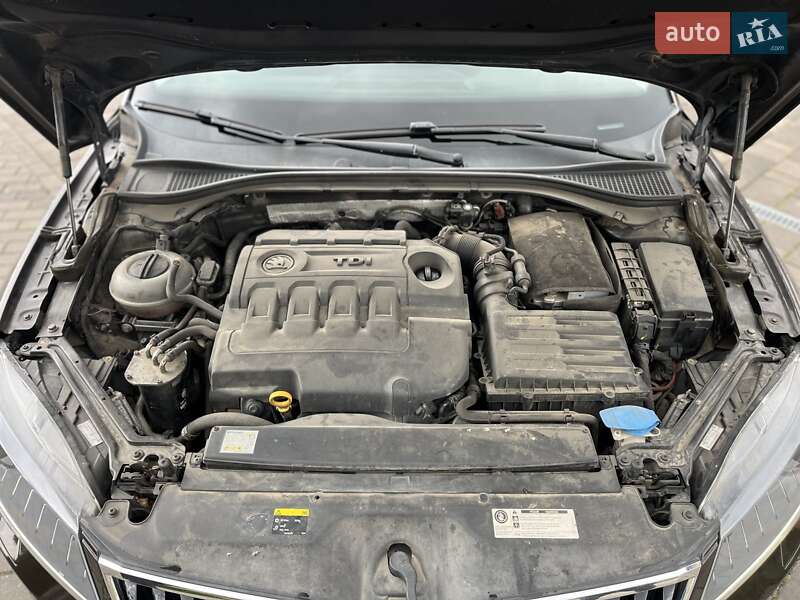 Універсал Skoda Superb 2016 в Береговому