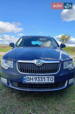 Універсал Skoda Superb 2011 в Одесі