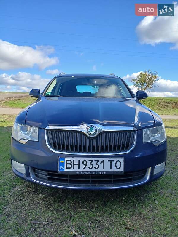 Skoda Superb 2011