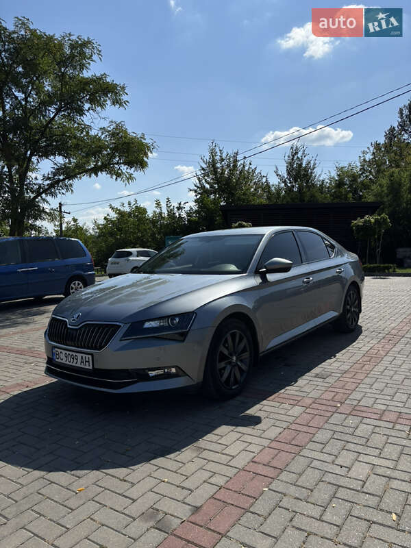 Ліфтбек Skoda Superb 2016 в Золочеві фото 4 Ліфтбек Skoda Superb 2016 в Золочеві