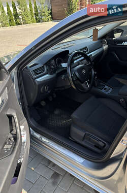 Лифтбек Skoda Superb 2016 в 