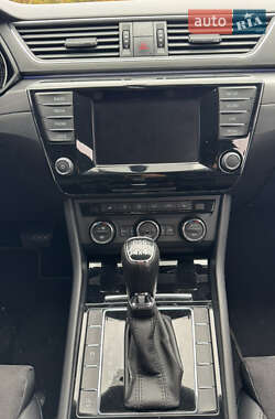 Лифтбек Skoda Superb 2016 в 