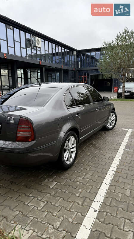 Лифтбек Skoda Superb 2002 в Ровно фото 10 Лифтбек Skoda Superb 2002 в Ровно